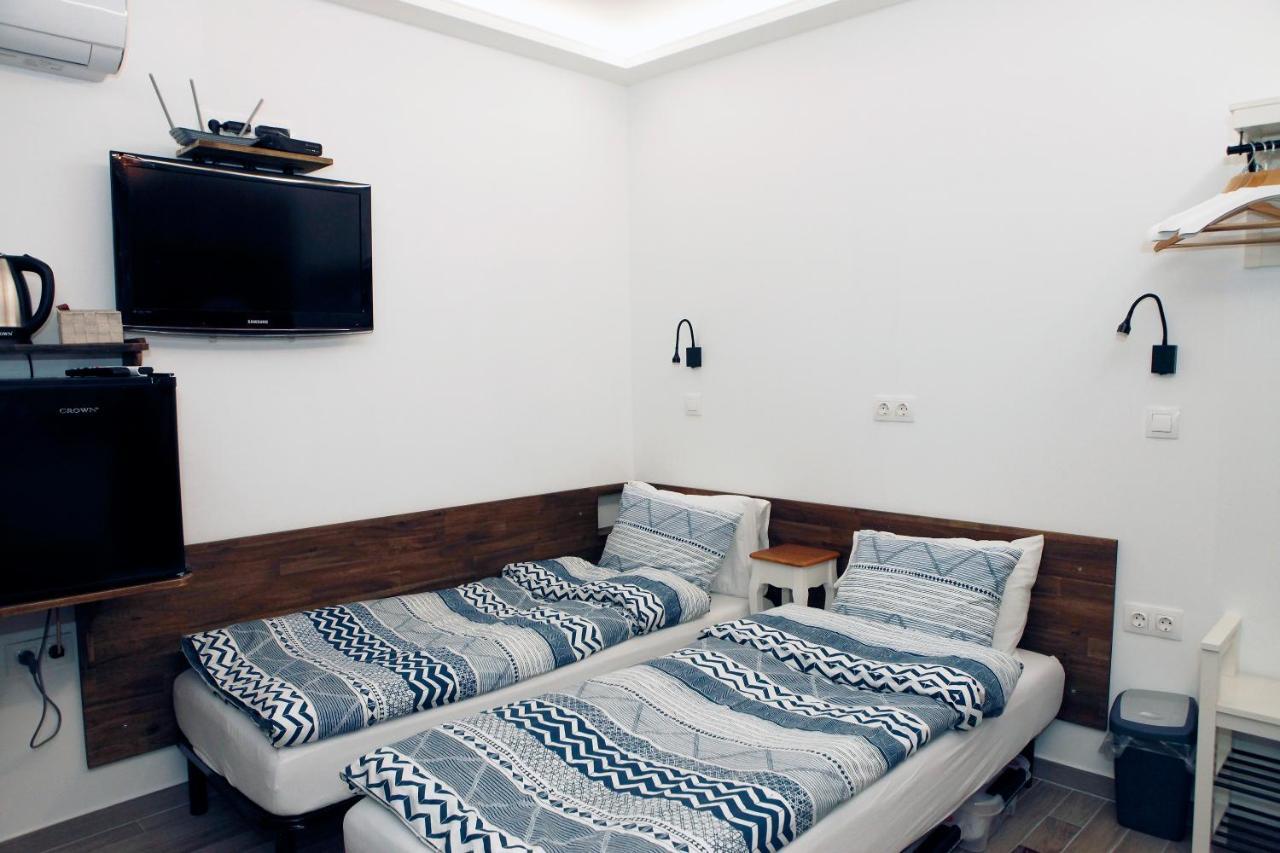 Sleep Over Sofia - Guest Rooms מראה חיצוני תמונה